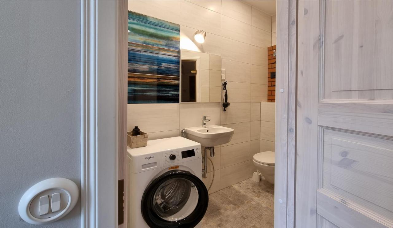 Aia Center Apartment With Sauna بارنو المظهر الخارجي الصورة