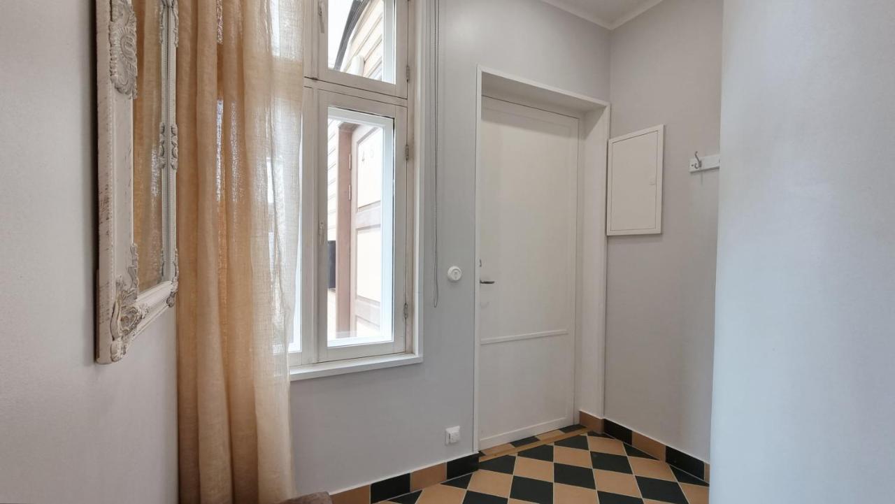 Aia Center Apartment With Sauna بارنو المظهر الخارجي الصورة